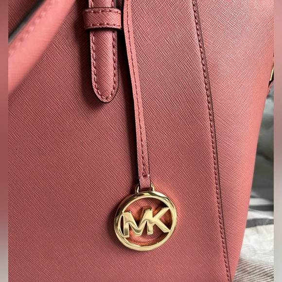 Michael Kors Ciara large leather satchel in rose. - Picture 3 of 16